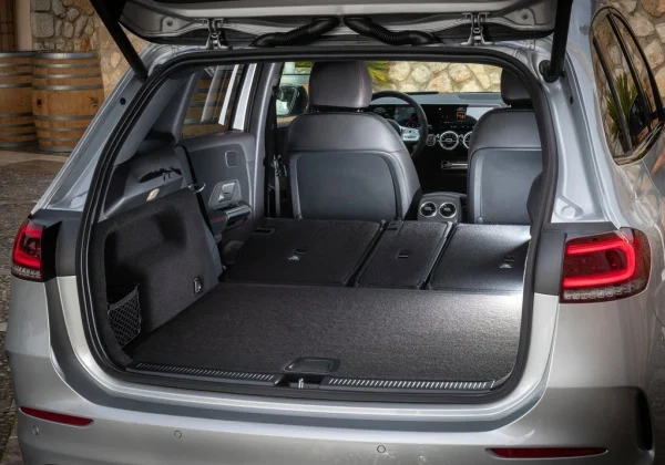 Mercedes Benz B Class Automatic rent a car Montenegro trunk