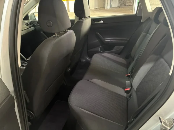 Volkswagen Taigo rent a car Montenengro seats